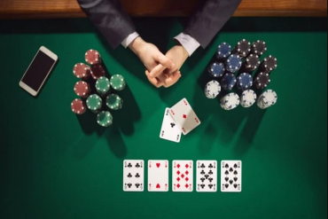 A Beginners Guide To Playing Poker
